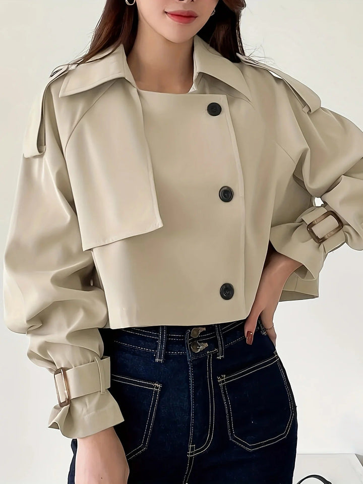 Chic Casual Short Trench Coat Effortless Style for Everyday Layers