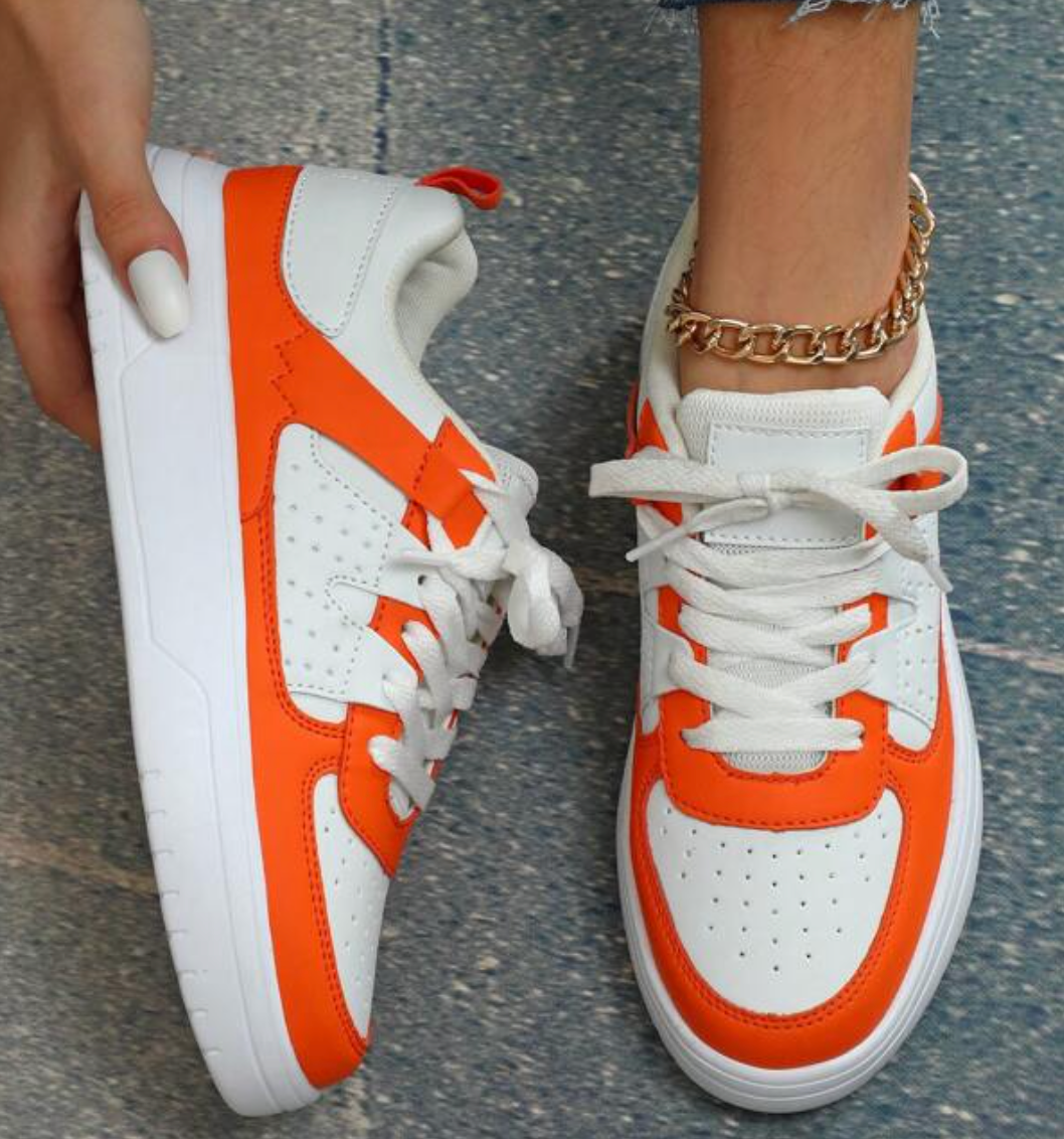 Women’s Sneakers Sporty Comfort with Everyday Elegance