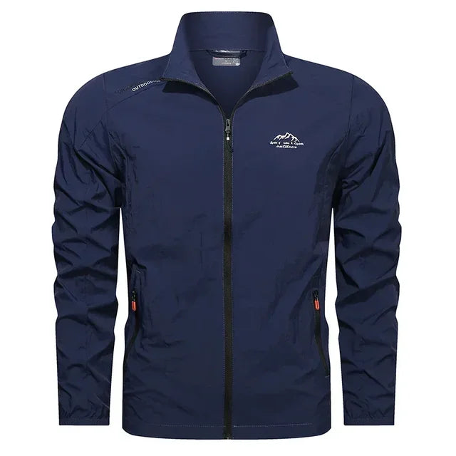 Calloff Men's Lightweight Windbreaker – Versatile Protection for Transitional Weather